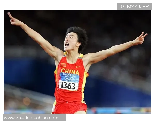 运动系帅哥足球明星的魅力与风采展现运动激情与青春活力的完美结合